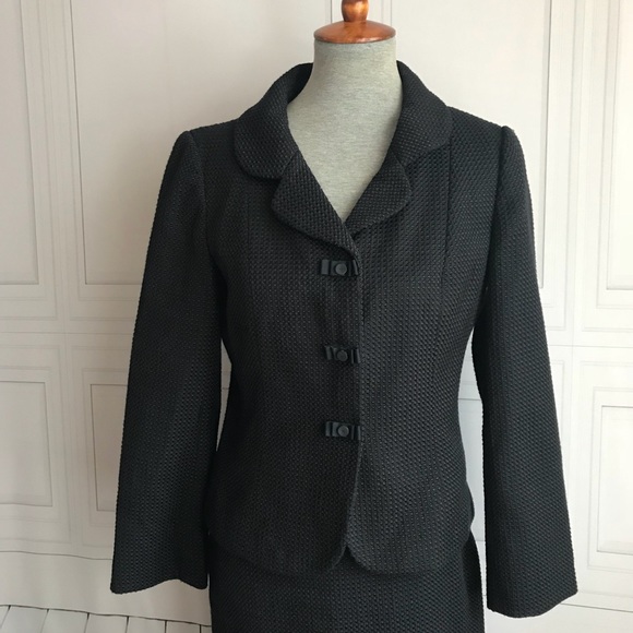Ann Taylor Petites Black Blazer Skirt Suit Size 8P - Picture 2 of 7